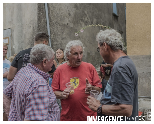 Le long de la Transbassealpine Digne Nice ( la fête Bis )