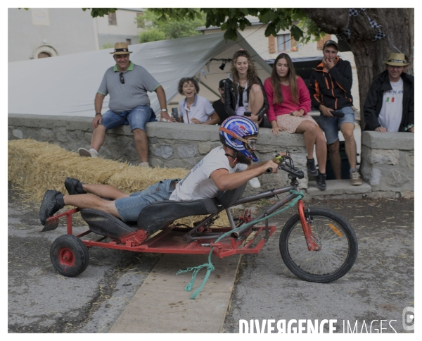 Le long de la Transbassealpine Digne Nice ( la fête Bis )