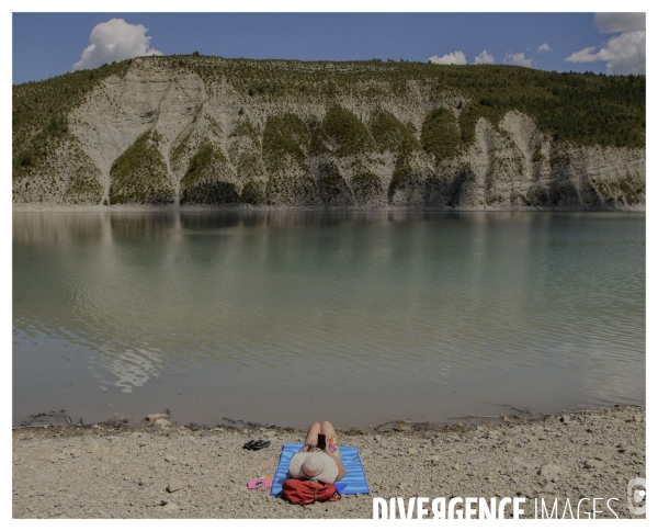 Le long de la Transbassealpine Digne Nice ( la sécheresse au lac de Castillon, suite et pas fin )