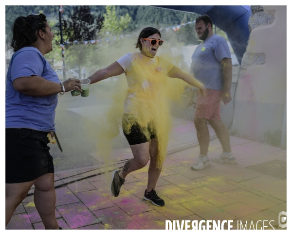 Le long de la Transbassealpine Digne-Nice ( la Color Run )