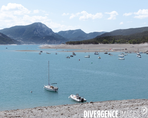 Secheresse lac de Serre Poncon