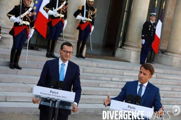 Macron recoit le Premier Ministre polonais