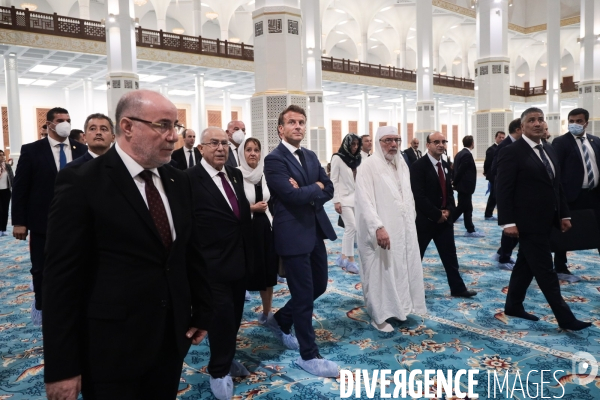 Emmanuel macron en algerie