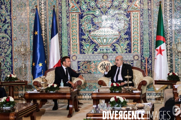 Emmanuel macron en algerie