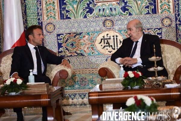 Emmanuel macron en algerie