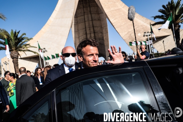 Emmanuel macron en algerie