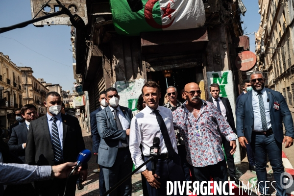 Emmanuel macron en algerie