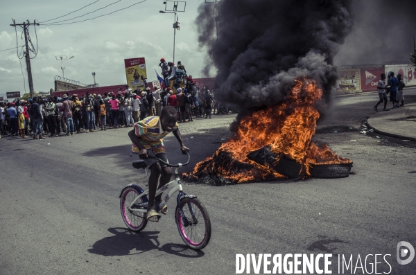 Manifestation contre la vie chere et l insecurite au cap haitien.