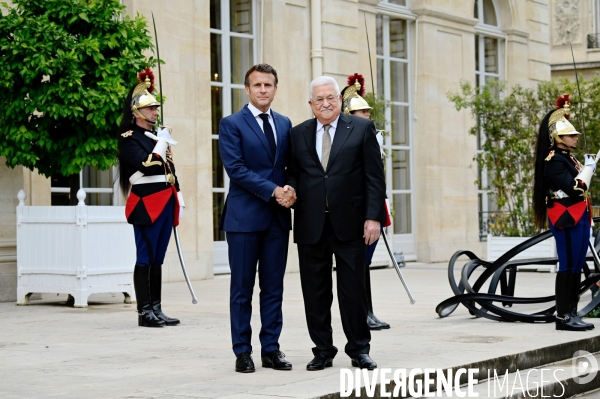 Emmanuel Macron reçoit Mahmoud ABBAS