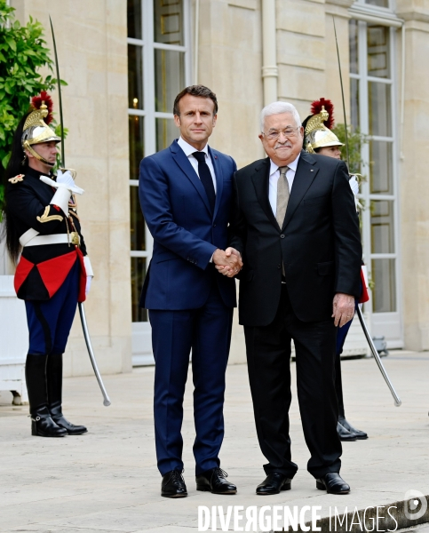 Emmanuel Macron reçoit Mahmoud ABBAS