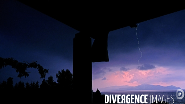 Orage trés electrique sur le golfe saronique