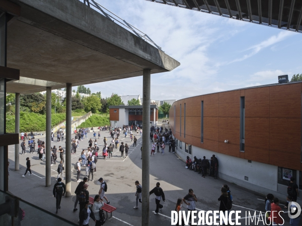 Collège à Pierrefite sur Seine