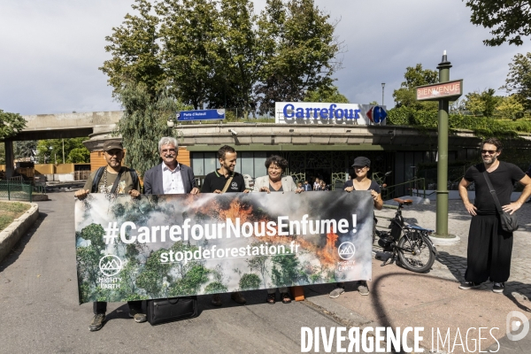 Happening #CarrefourNousEnfume