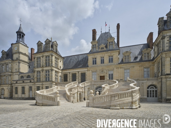 Restauration de l escalier du chateau de fontainebleau