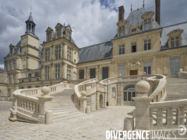 Restauration de l escalier du chateau de fontainebleau