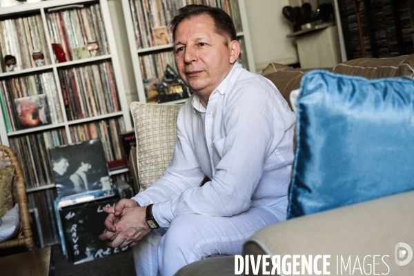 Olivier cachin - portrait