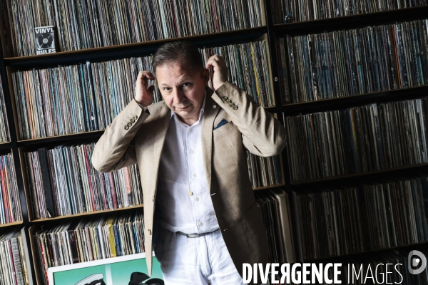 Olivier cachin - portrait