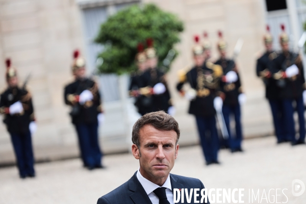 Emmanuel macron - robert golob