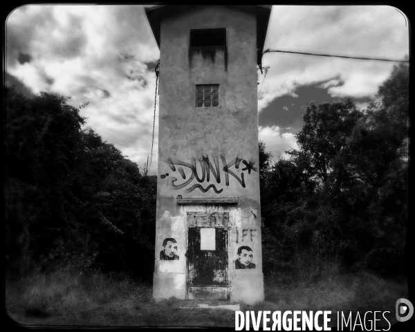Graffitis et pochoir à la gloire d yvan colonna
