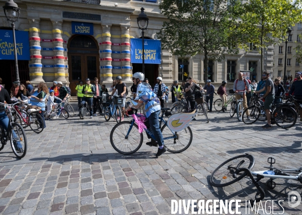 Paris Respire. Journée sans voiture 2022 à Paris