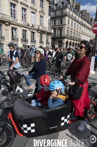 Paris Respire. Journée sans voiture 2022 à Paris