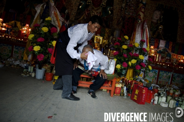 Les festivités du Glurol au Tibet septentrionnal - Glurol festivities in Eastern Tibet.