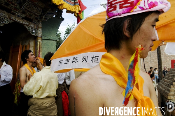 Les festivités du Glurol au Tibet septentrionnal - Glurol festivities in Eastern Tibet.