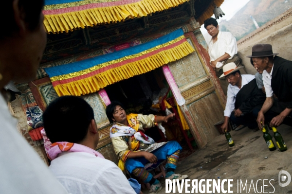 Les festivités du Glurol au Tibet septentrionnal - Glurol festivities in Eastern Tibet.