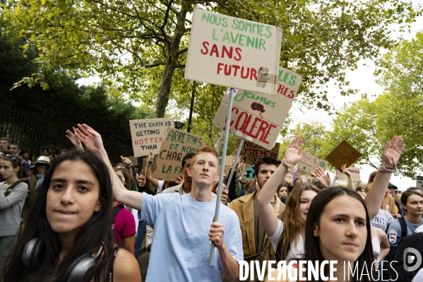 La jeunesse marche pour le climat