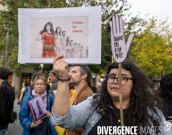 Iran la révolte. Rassemblement en hommage à Jina Mahsa Amini, et contre le pouvoir patriarcal en Iran