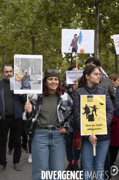 Iran la révolte. Rassemblement en hommage à Jina Mahsa Amini, et contre le pouvoir patriarcal en Iran