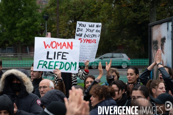 The time has come  - Mobilisation en soutien aux femmes Iraniennes