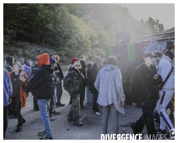 Le long de la Transbassealpine Digne-Nice ( La Rave sportive. FIN DU SUJET )