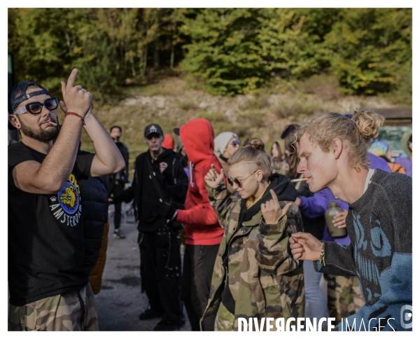 Le long de la Transbassealpine Digne-Nice ( La Rave sportive. FIN DU SUJET )