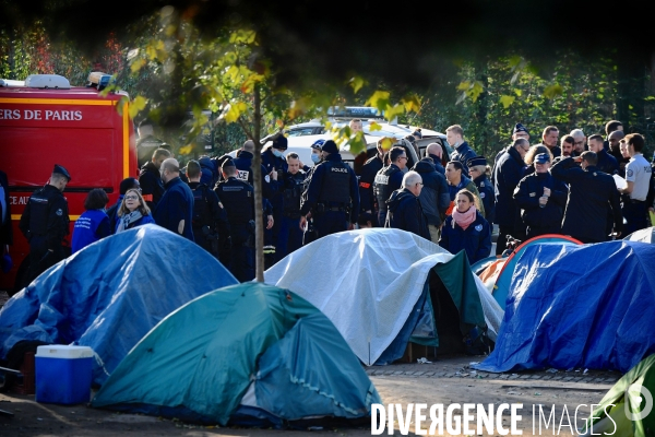 Démantèlement du campement du crack du square Forceval