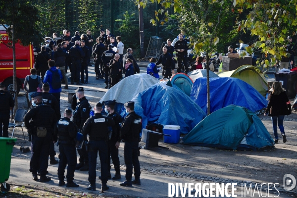 Démantèlement du campement du crack du square Forceval