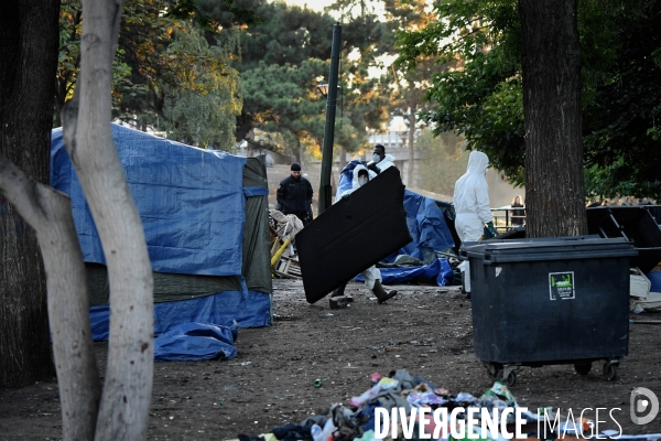 Démantèlement du campement du crack du square Forceval