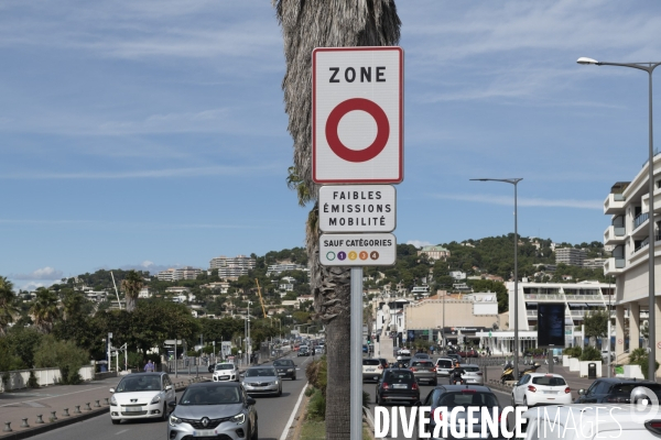 Panneaux de Zone à Faibles Emissions mobilité à Marseille