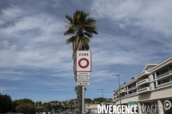 Panneaux de Zone à Faibles Emissions mobilité à Marseille