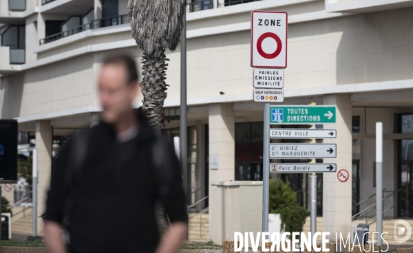 Panneaux de Zone à Faibles Emissions mobilité à Marseille