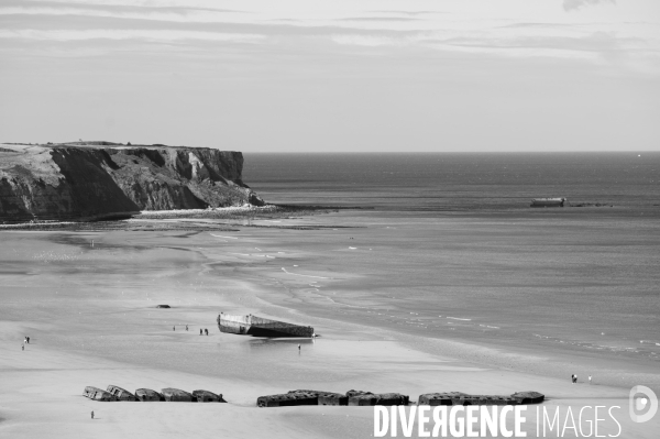 Arromanches. Plage du débarquement.