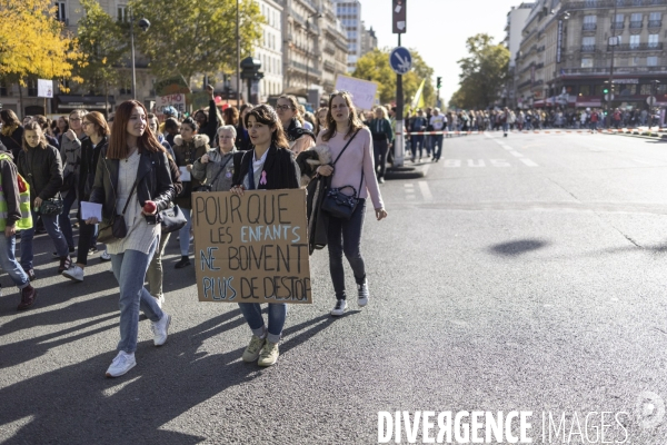 Manifestation du personnel de la petite enfance