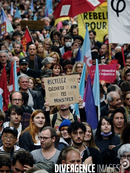 Marche contre la vie chère et l inaction climatique