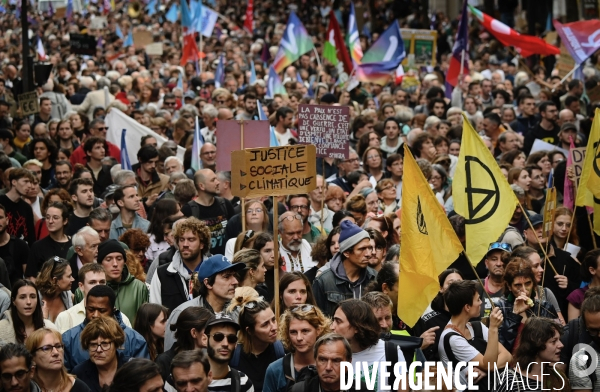 Marche contre la vie chère et l inaction climatique