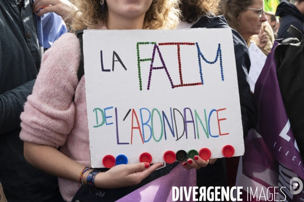 Marche contre la vie chère. Paris