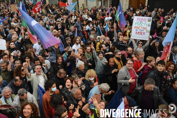 Marche contre la vie chère et l inaction climatique