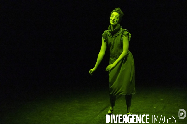 Doesdicon - Tânia Carvalho - Dançando com a Diferença
