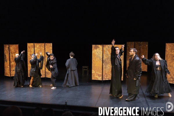 Blasons - François Chaignaud - Dançando com a Diferença