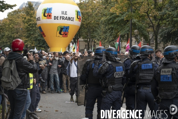 Marche pour la hausse des salaires