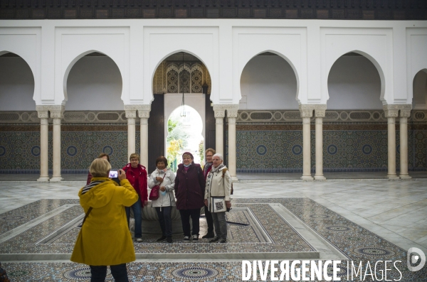 La grande mosquee de paris a 100 ans.